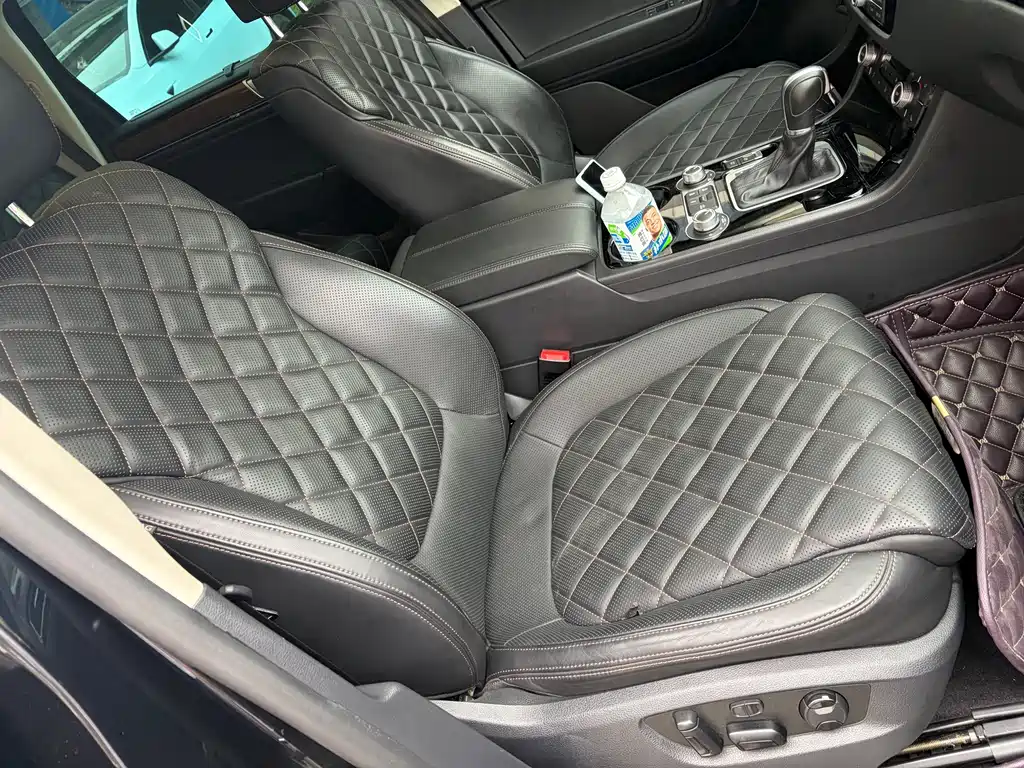 Volkswagen Touareg — миниатюра 9