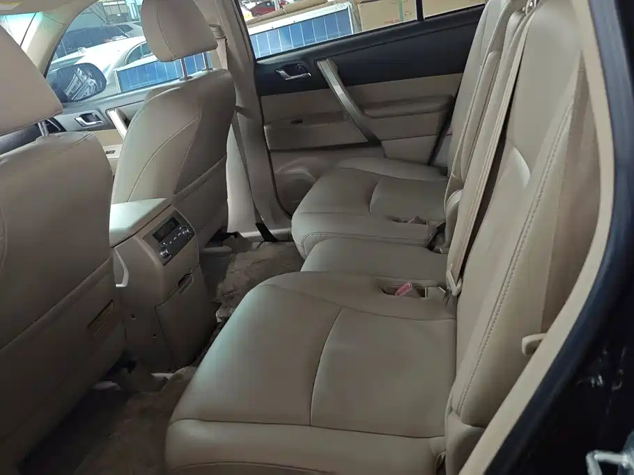 Toyota Highlander — миниатюра 11