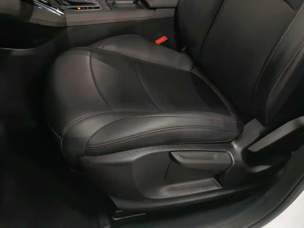 Roewe i5 — миниатюра 20