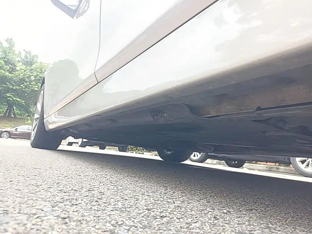 BMW 5 Series — миниатюра 22