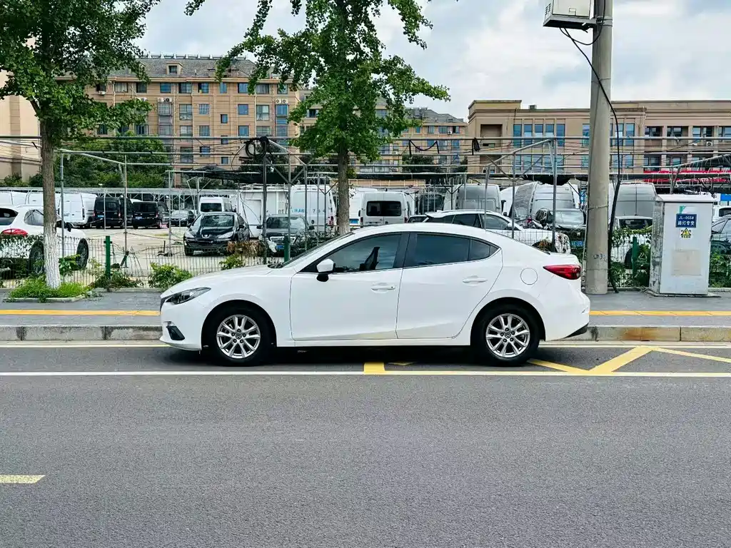 Mazda 3 Axela — миниатюра 5
