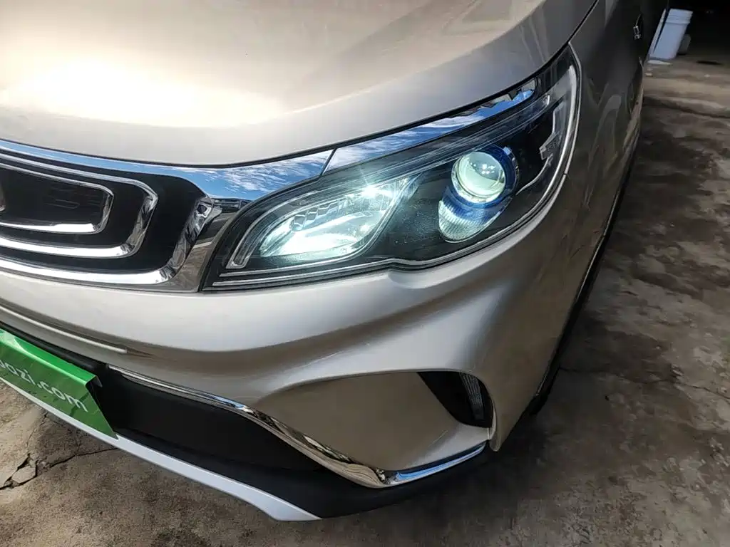 Geely Vision X3 — миниатюра 24