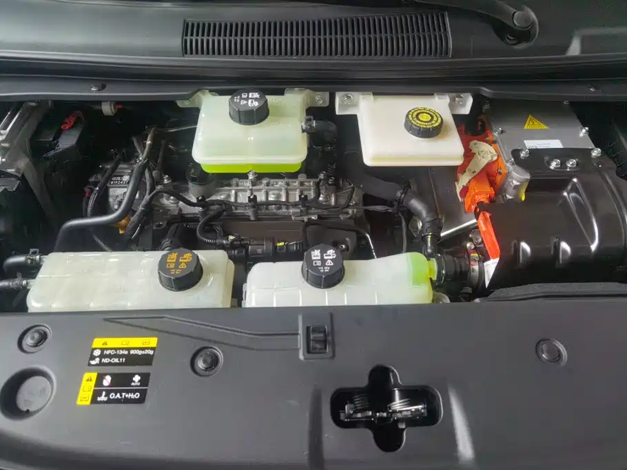 GAC Motor 传祺E8 PHEV — миниатюра 10