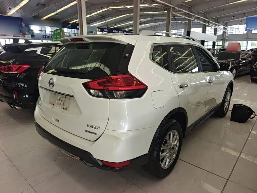 Nissan X-Trail — миниатюра 7