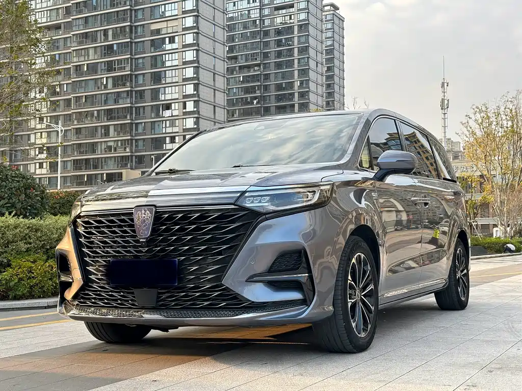 Roewe iMAX8 2023