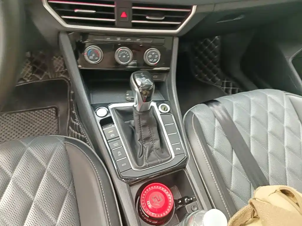 Volkswagen Sagitar — миниатюра 14