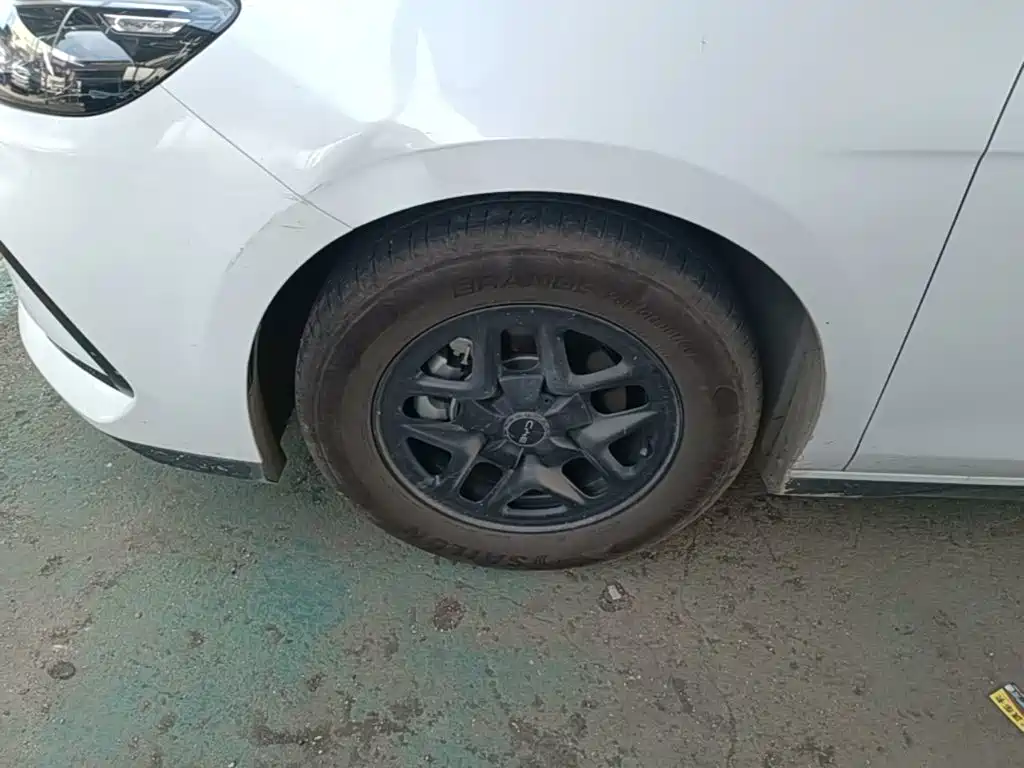 BYD Seal 05 DM-i — миниатюра 23