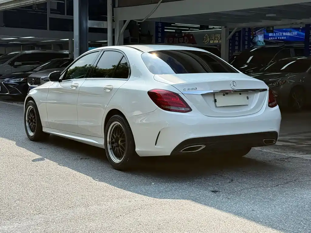 Mercedes-Benz C-Class — миниатюра 2