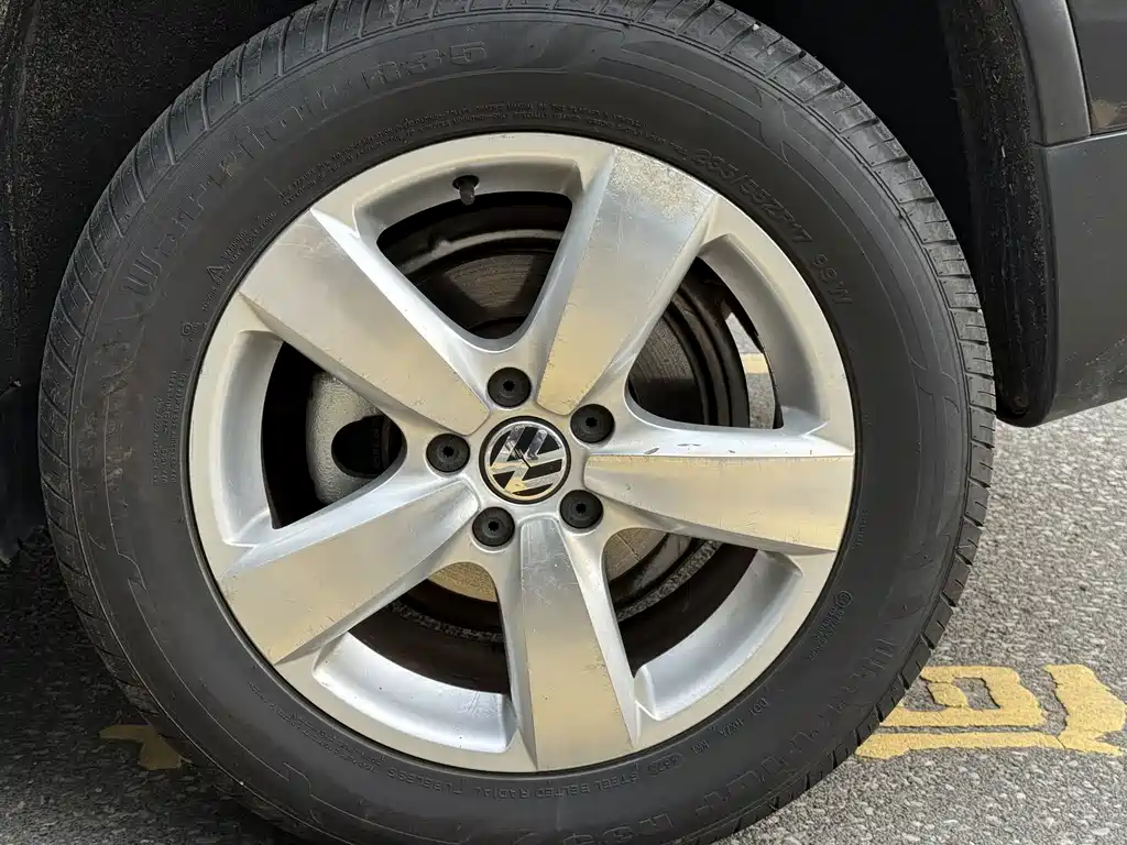 Volkswagen Tiguan — миниатюра 9