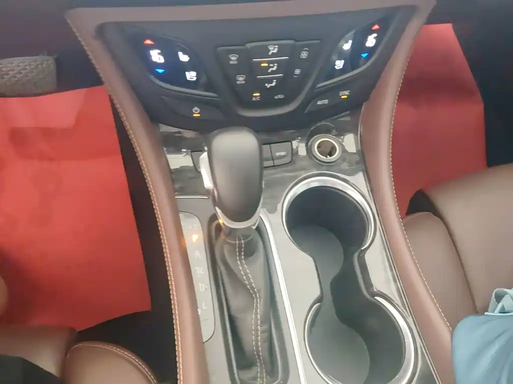 Buick Envision Plus — миниатюра 14