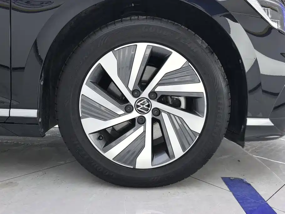 Volkswagen 迈腾 PHEV — миниатюра 6