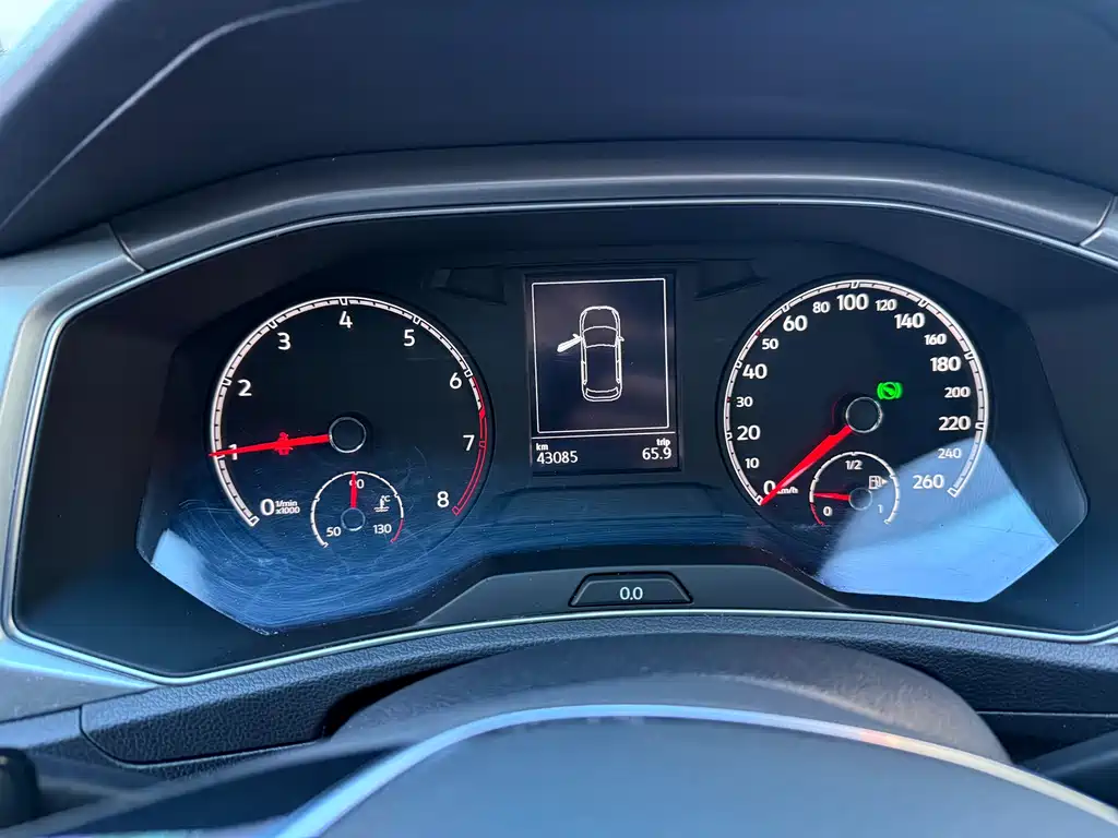 VOLKSWAGEN T ROC EXPLORING SONGS