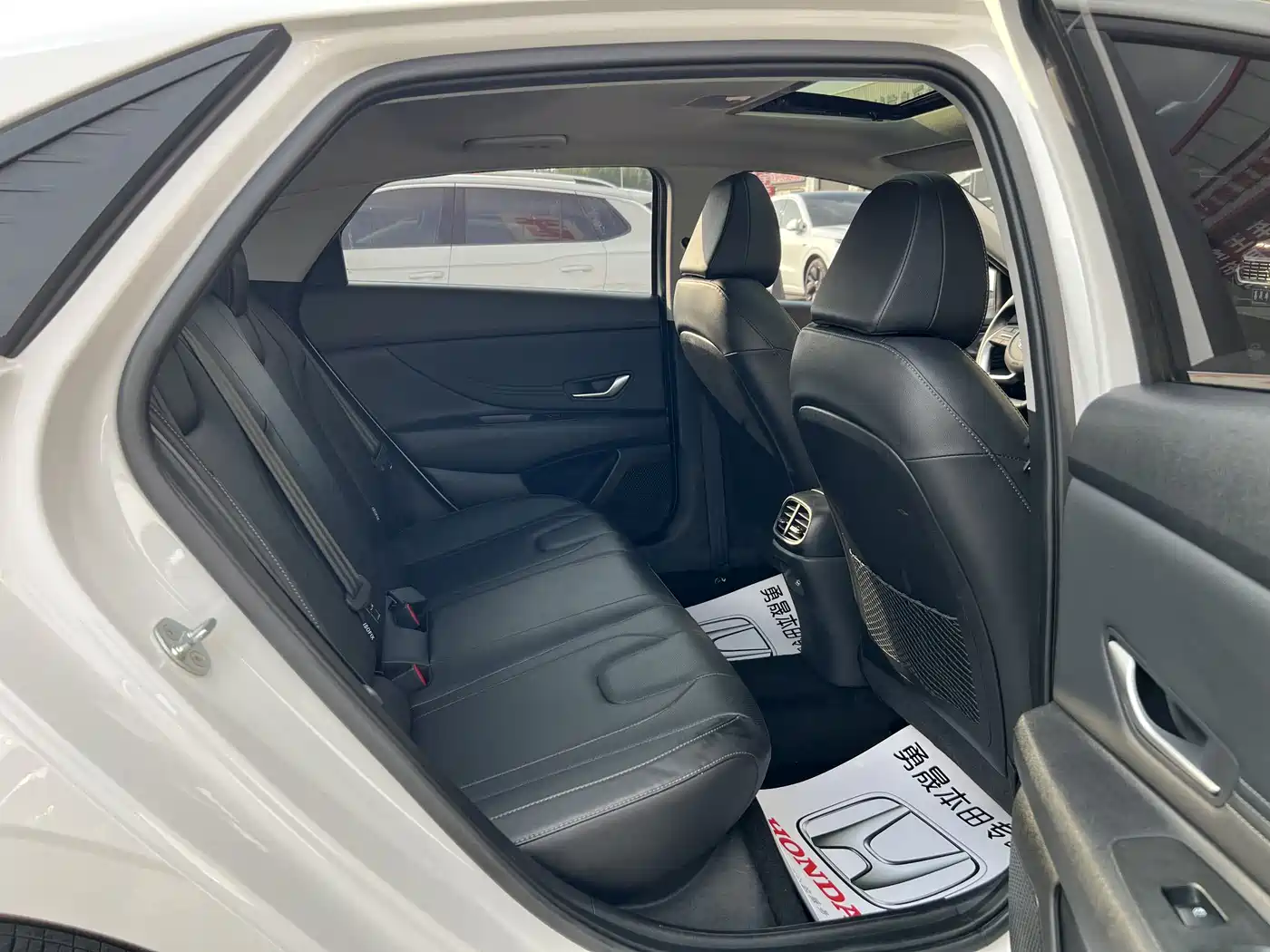 Hyundai Elantra id 4514221 из Китая 8
