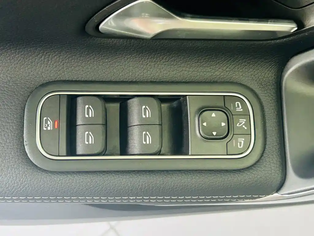 Mercedes-Benz A-Class — миниатюра 18