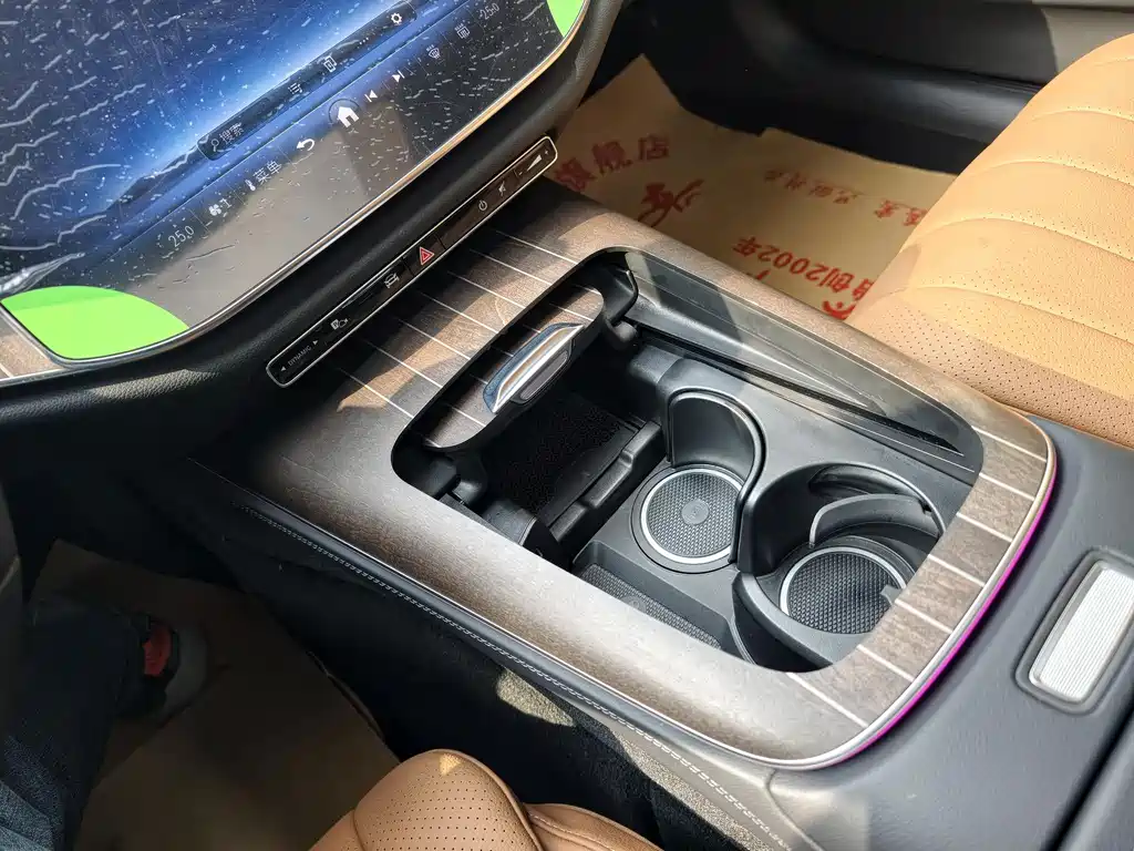 Mercedes-Benz E-Class E 2025 E 300 L Fashion