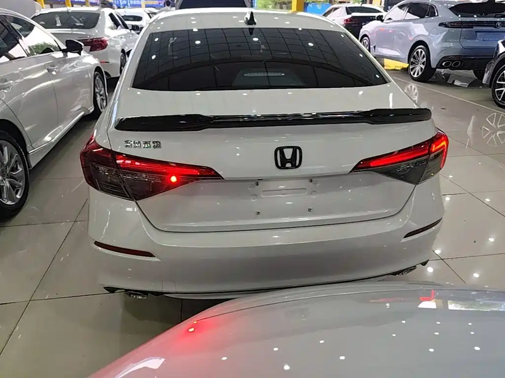 Honda Civic — миниатюра 6