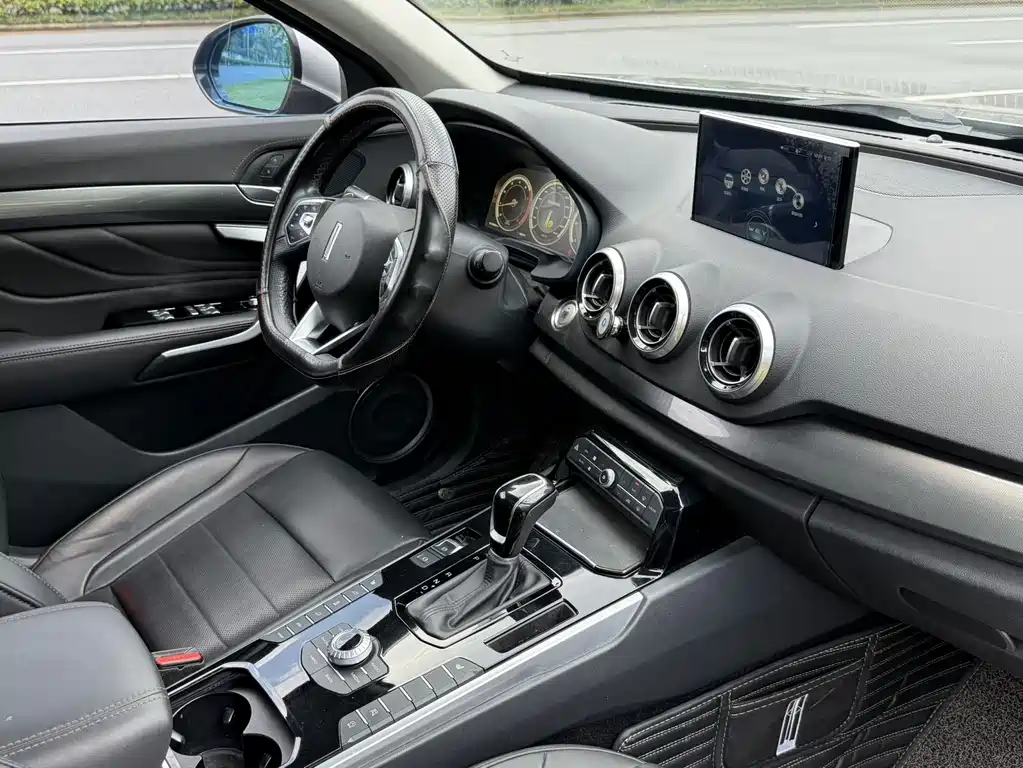 Wey Wey VV7 — миниатюра 11
