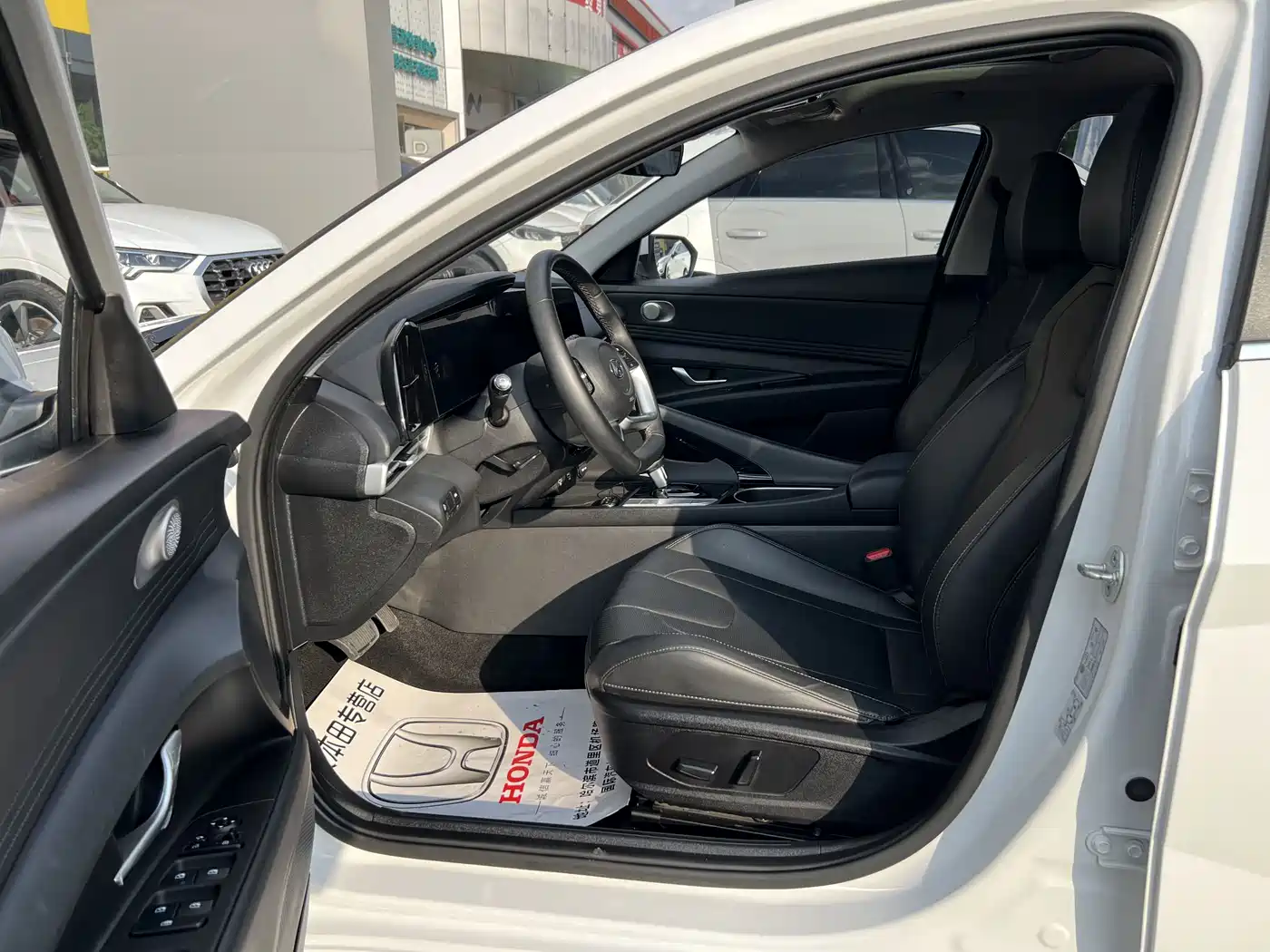 Hyundai Elantra id 4514221 из Китая 9
