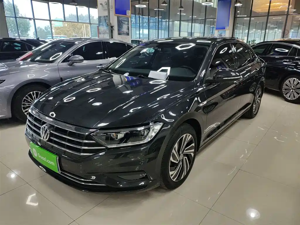 Volkswagen Sagitar 2021