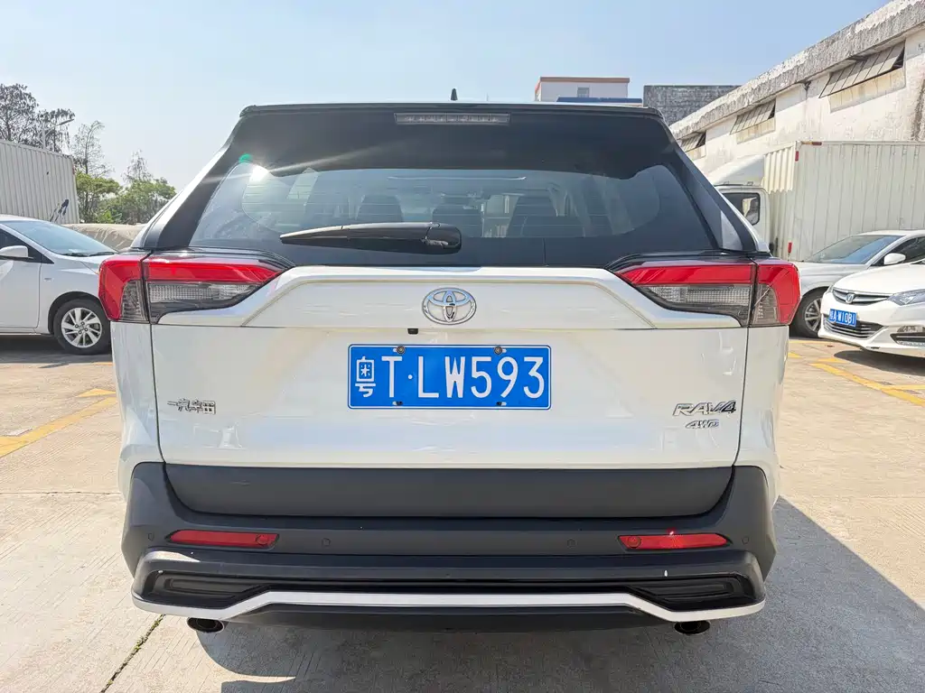 TOYOTA RAV4 RONGFANG