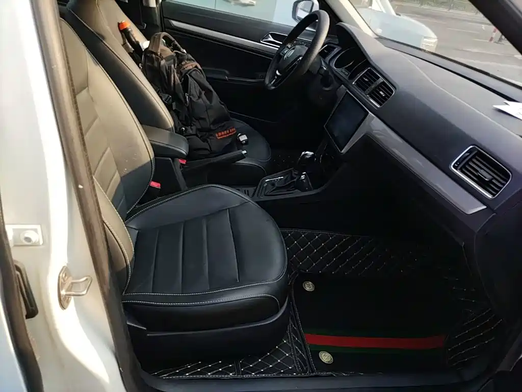 Volkswagen Lavida — миниатюра 25