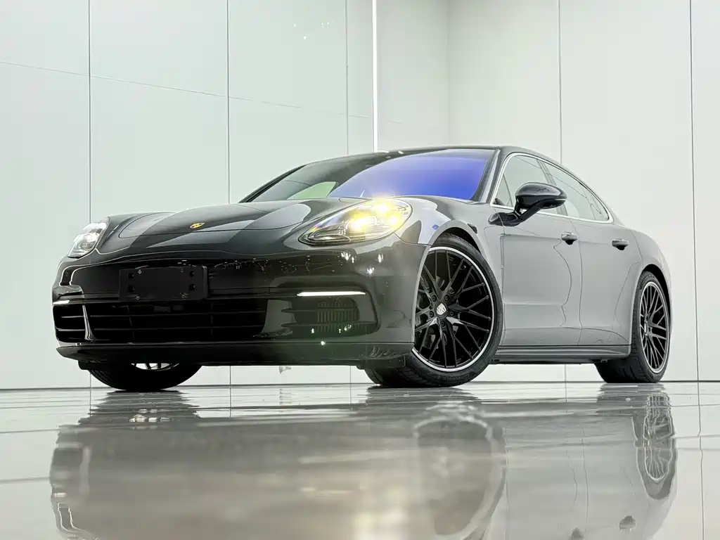 Porsche Panamera — миниатюра 2