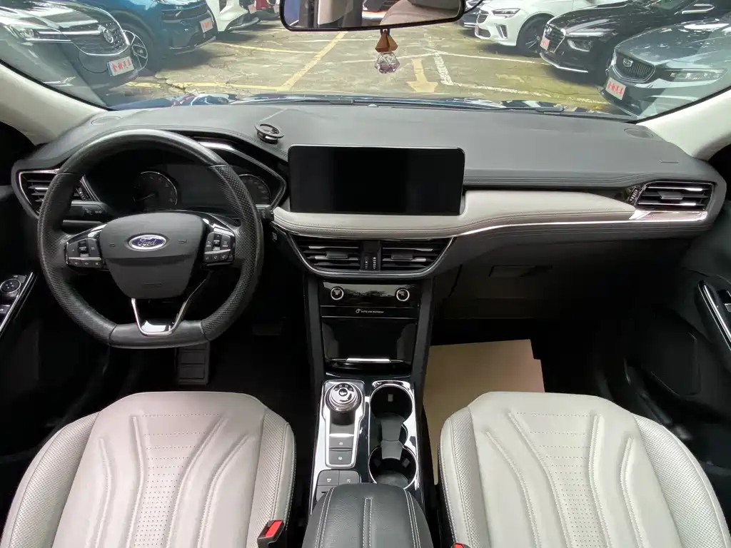 Ford Escape — миниатюра 11