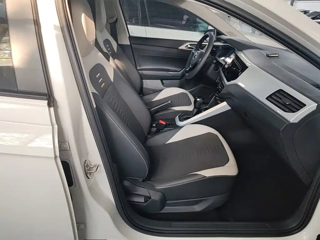 Volkswagen Polo — миниатюра 25