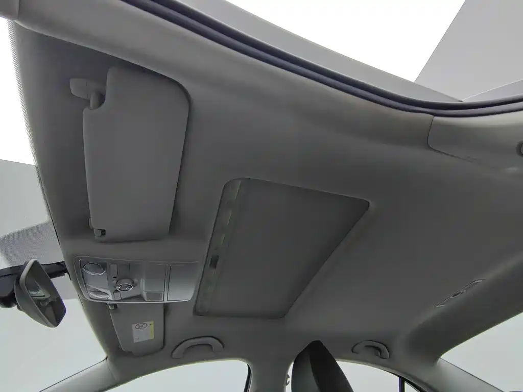 Volkswagen Sagitar — миниатюра 14