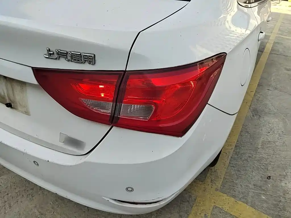 Buick Excelle — миниатюра 8