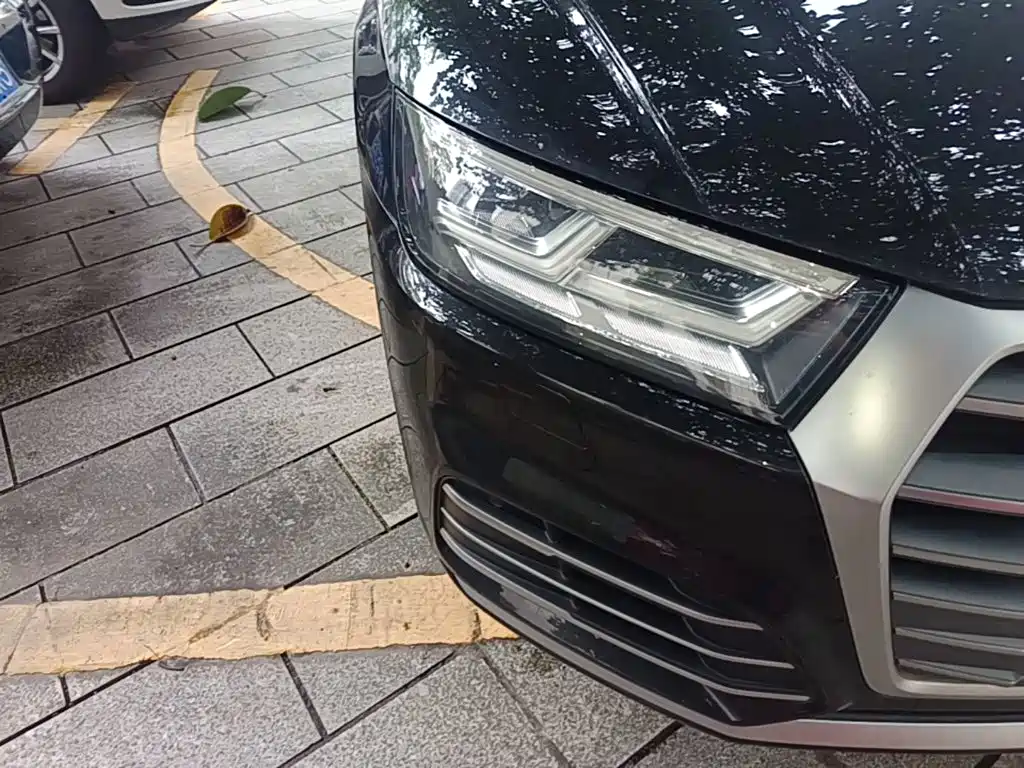 Audi Q5L — миниатюра 13