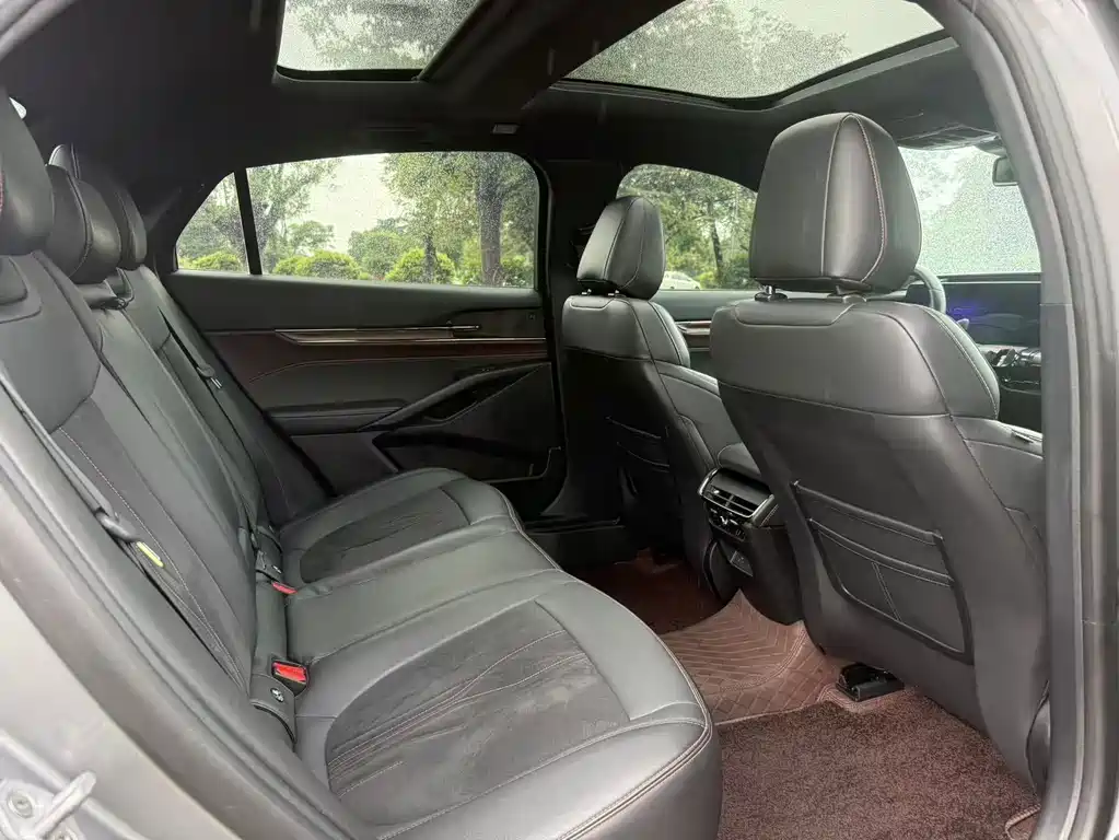 Ford Mondeo — миниатюра 10