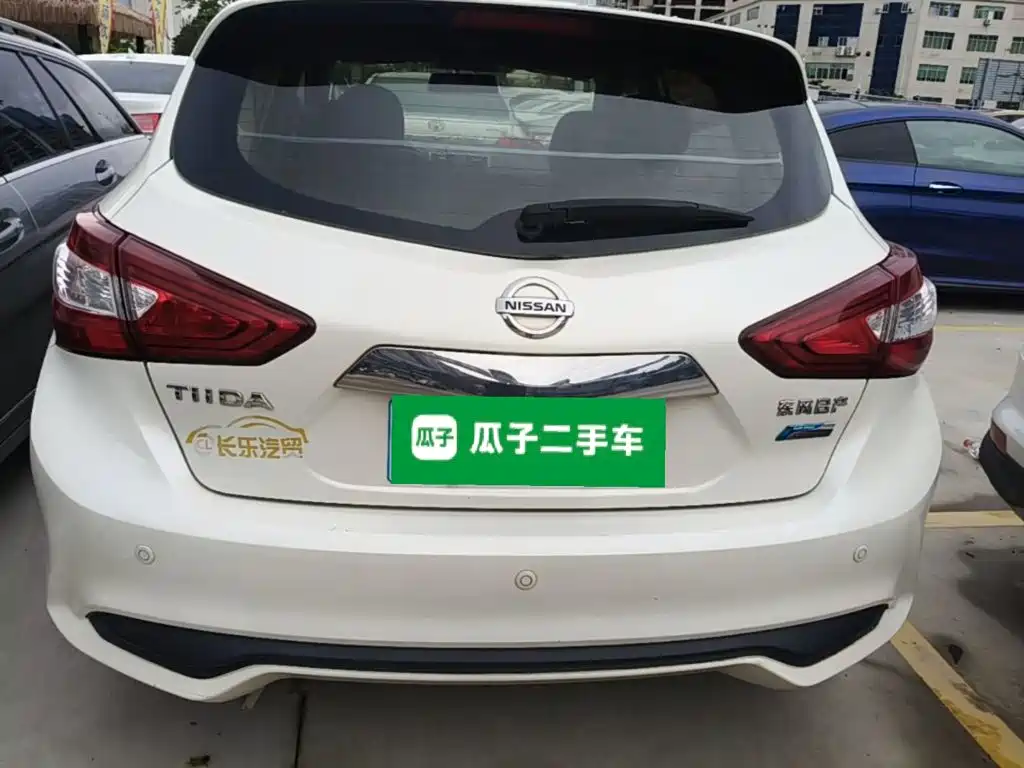 Nissan Tiida — миниатюра 6