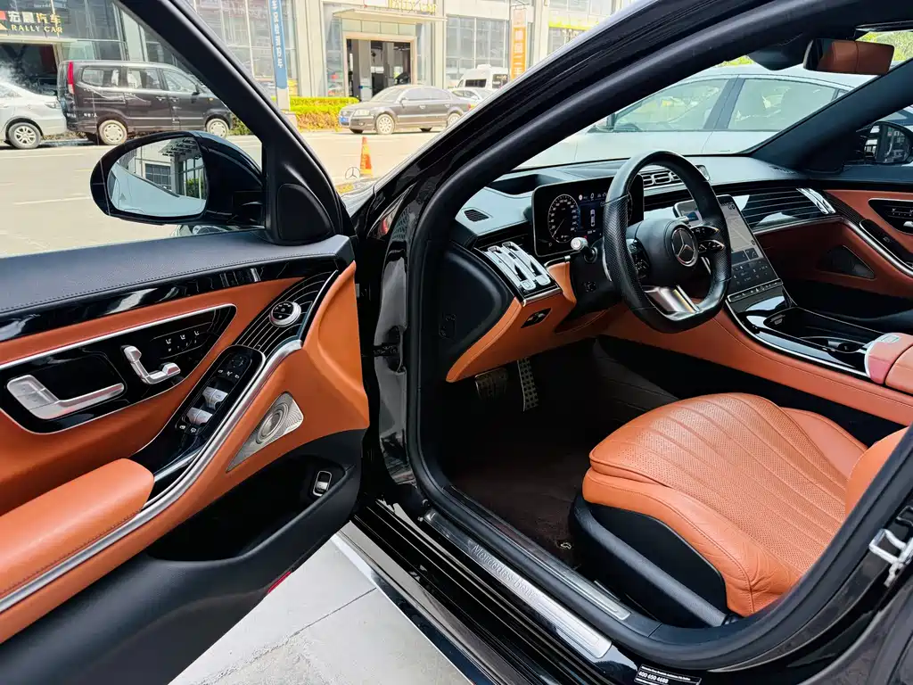 Mercedes-Benz S-Class — миниатюра 18