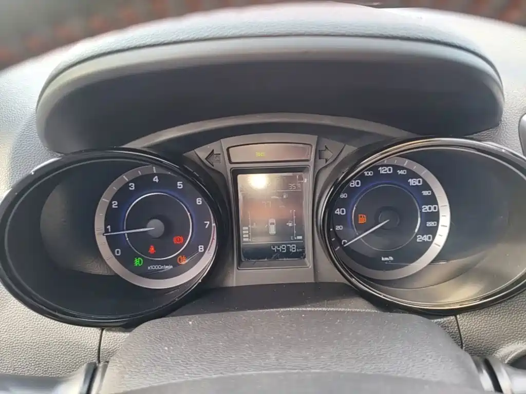 Changan CS15 — миниатюра 12