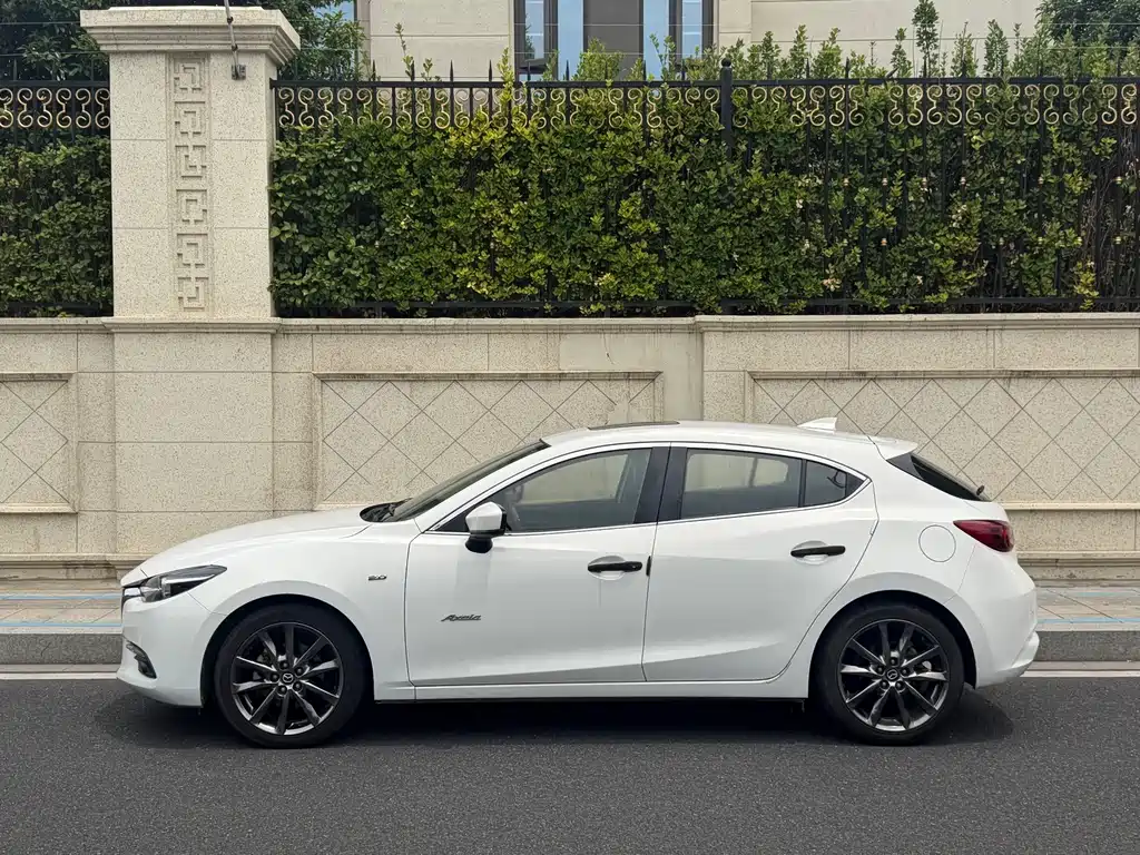 Mazda 3 Axela — миниатюра 3