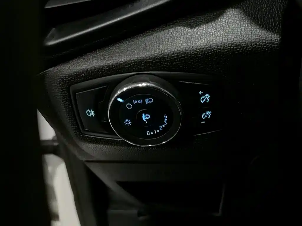 Ford Ecosport — миниатюра 21