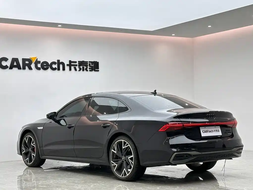 Audi A7L