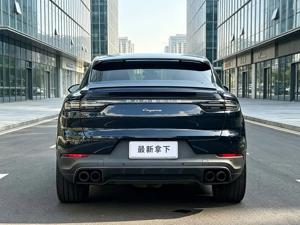 Porsche Cayenne — миниатюра 8