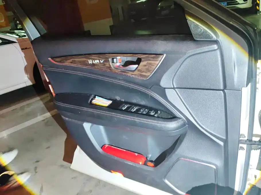 Honda UR-V — миниатюра 7