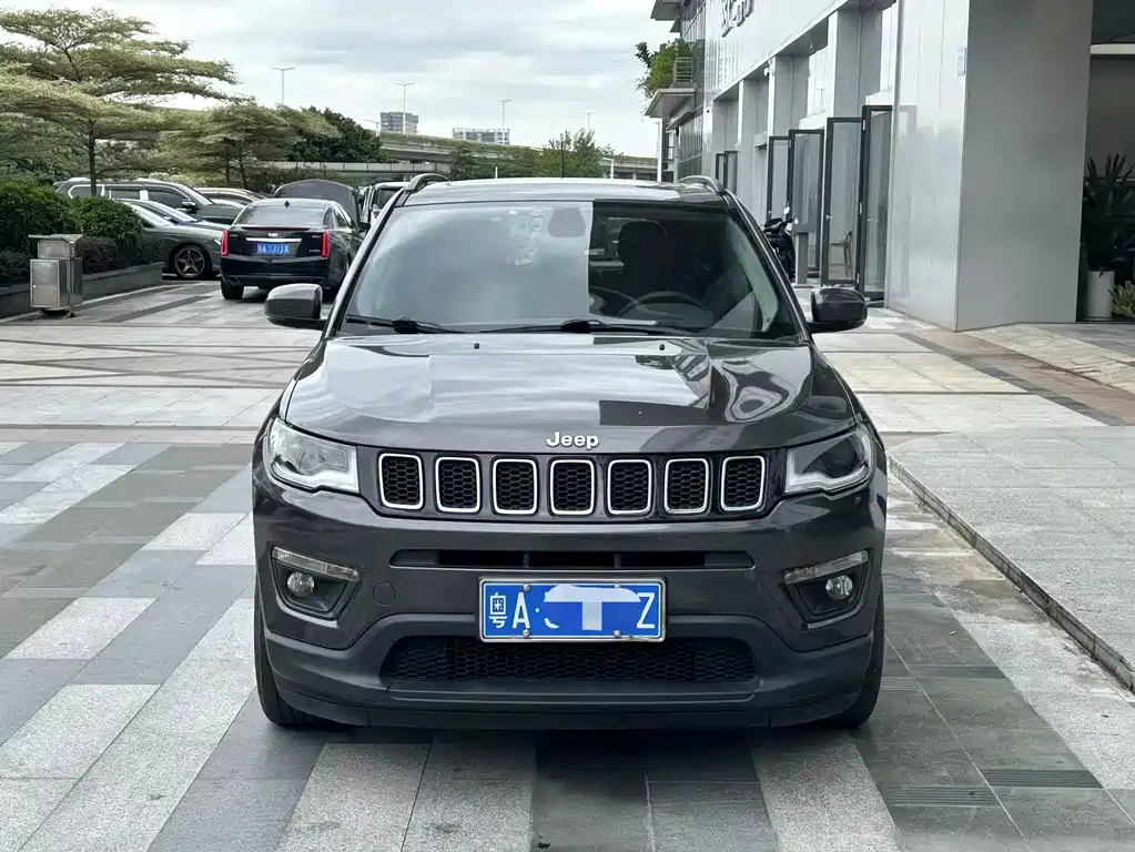 Jeep Compass — миниатюра 2