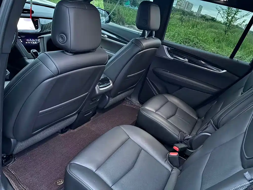 Cadillac XT6 — миниатюра 6