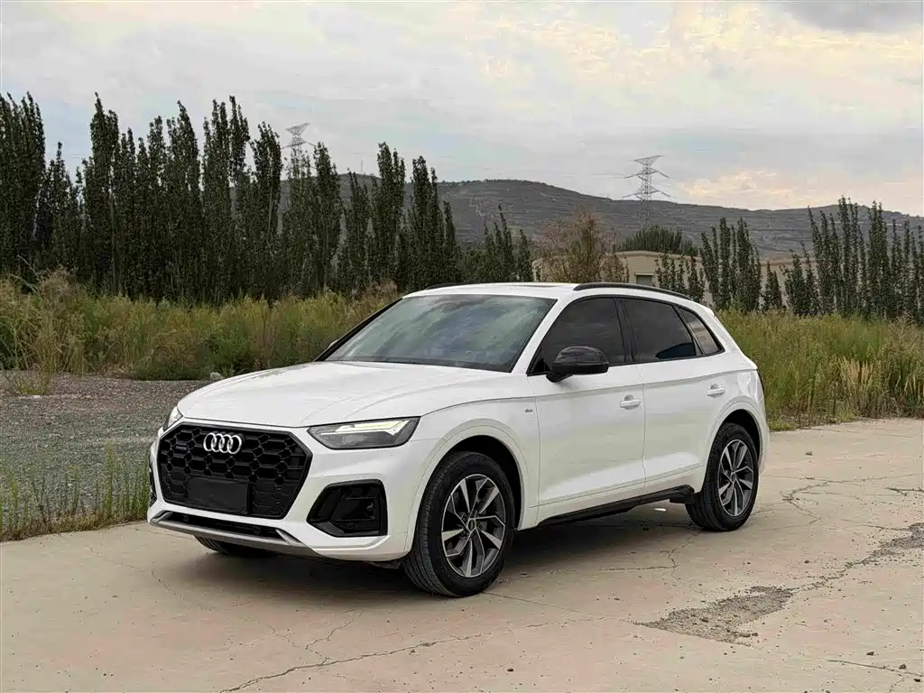 奥迪Q5L 2023款 40T 豪华动感型 2024