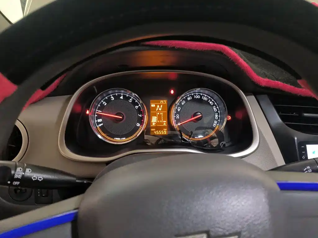 Chevrolet Sail — миниатюра 7