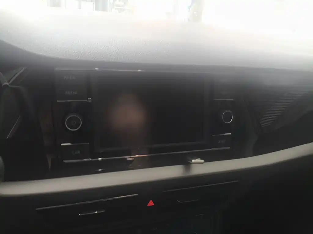 Volkswagen Lavida — миниатюра 5