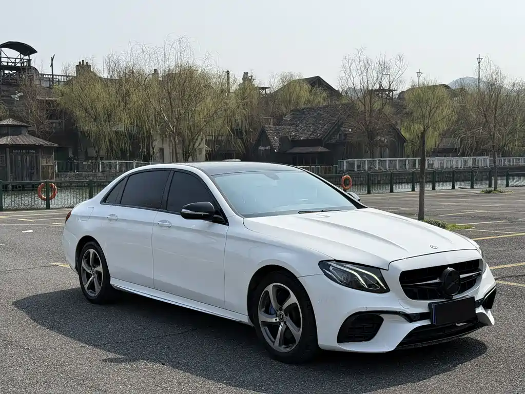 Mercedes-Benz E-Class E 2018 E 300 L Sport Fashion