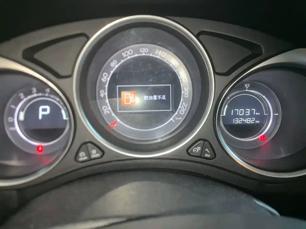 Citroen C4L — миниатюра 12