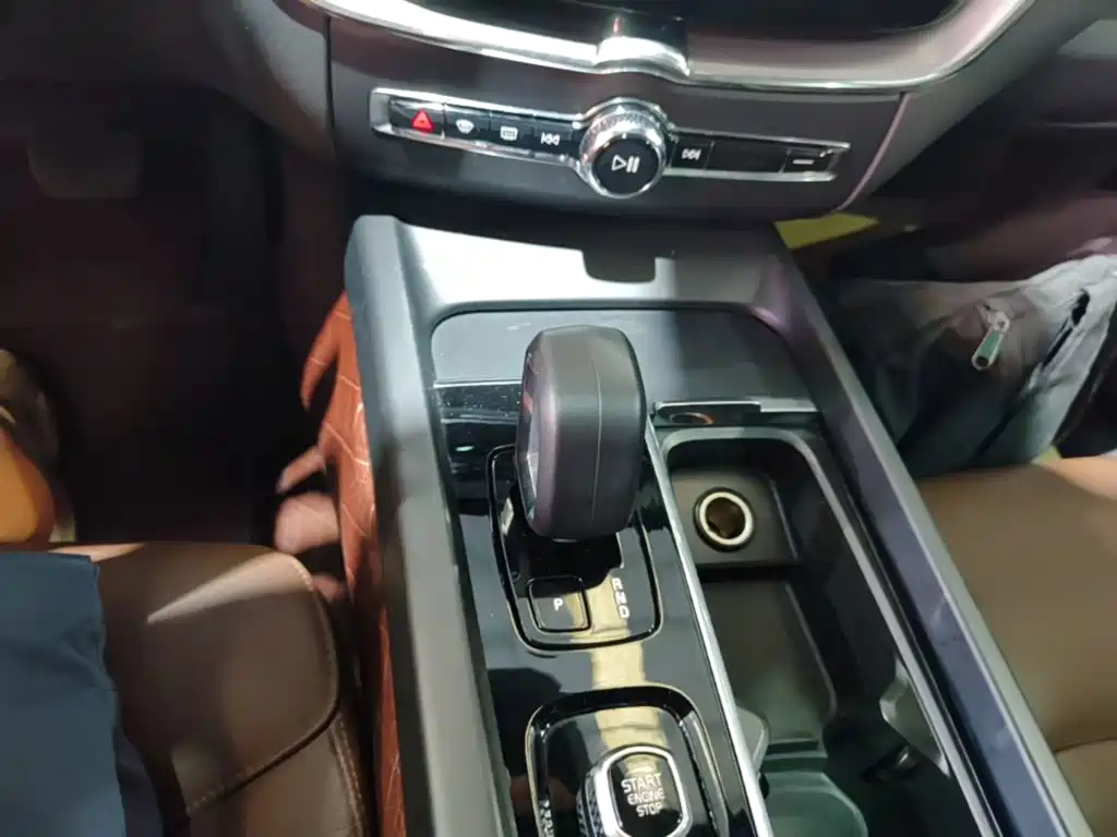 Volvo XC60 — миниатюра 14