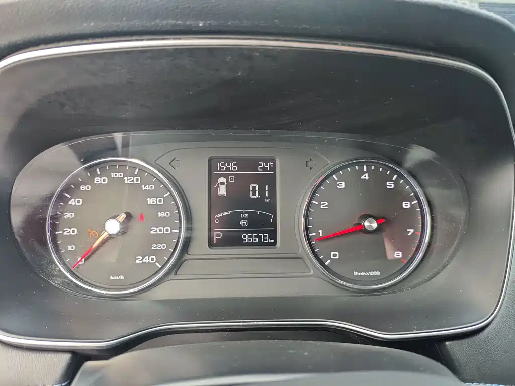 Roewe RX5 — миниатюра 7