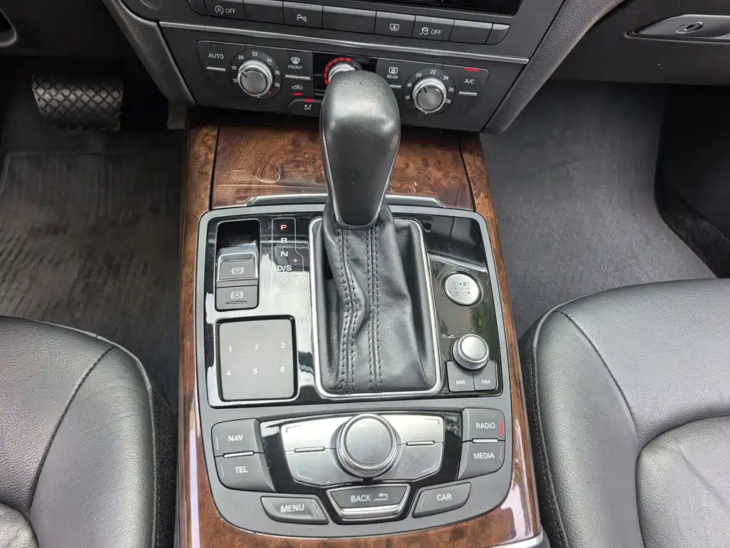 Audi A6L — миниатюра 9